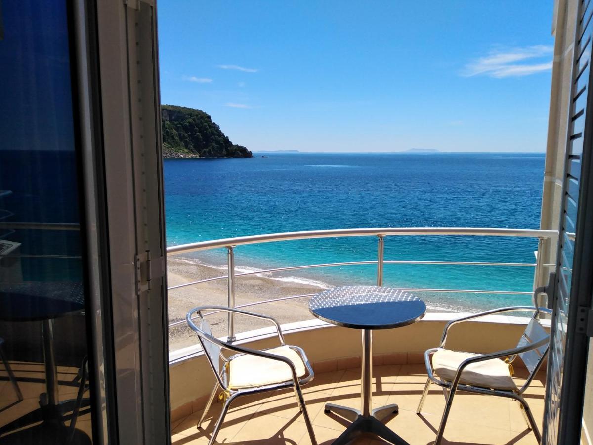 Magic Ionian Apartments & Rooms Himare Exterior photo