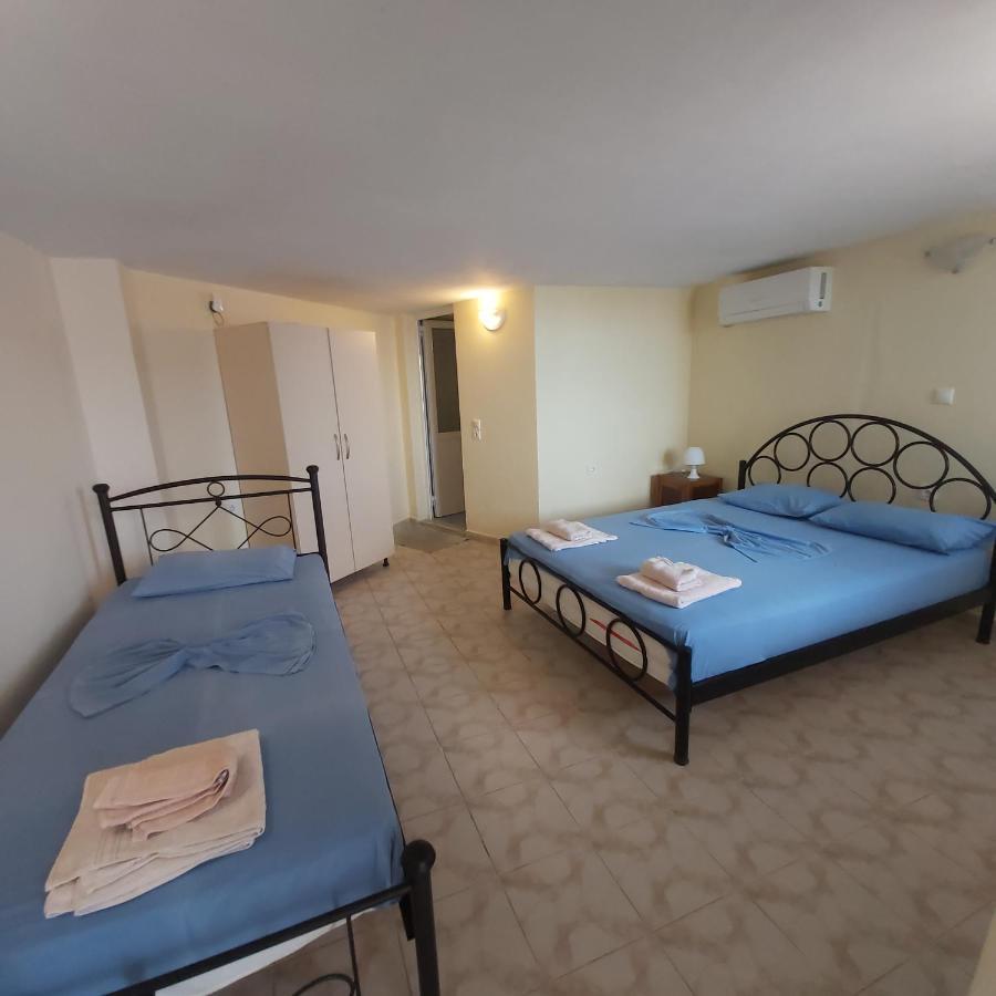 Magic Ionian Apartments & Rooms Himare Exterior photo