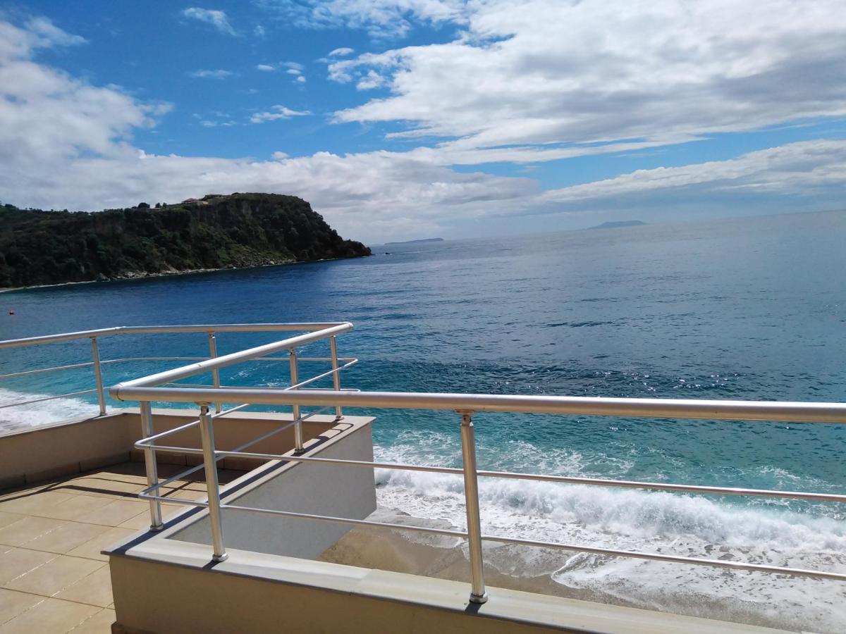 Magic Ionian Apartments & Rooms Himare Exterior photo