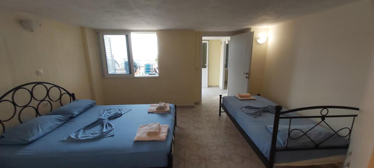 Magic Ionian Apartments & Rooms Himare Exterior photo