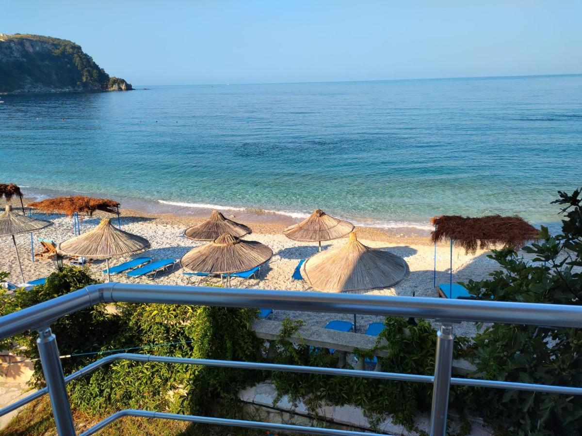 Magic Ionian Apartments & Rooms Himare Exterior photo