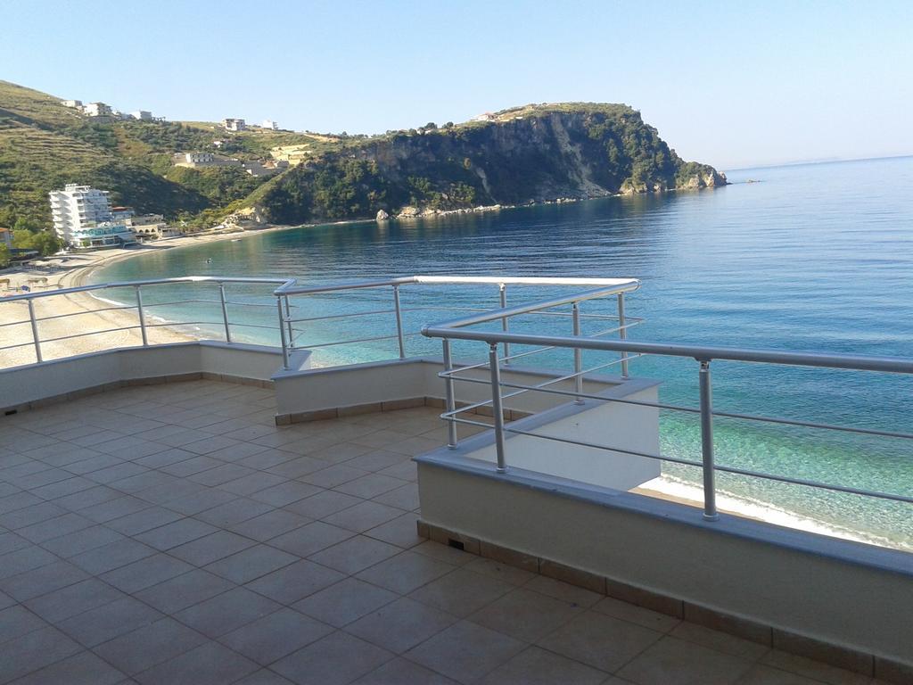 Magic Ionian Apartments & Rooms Himare Exterior photo